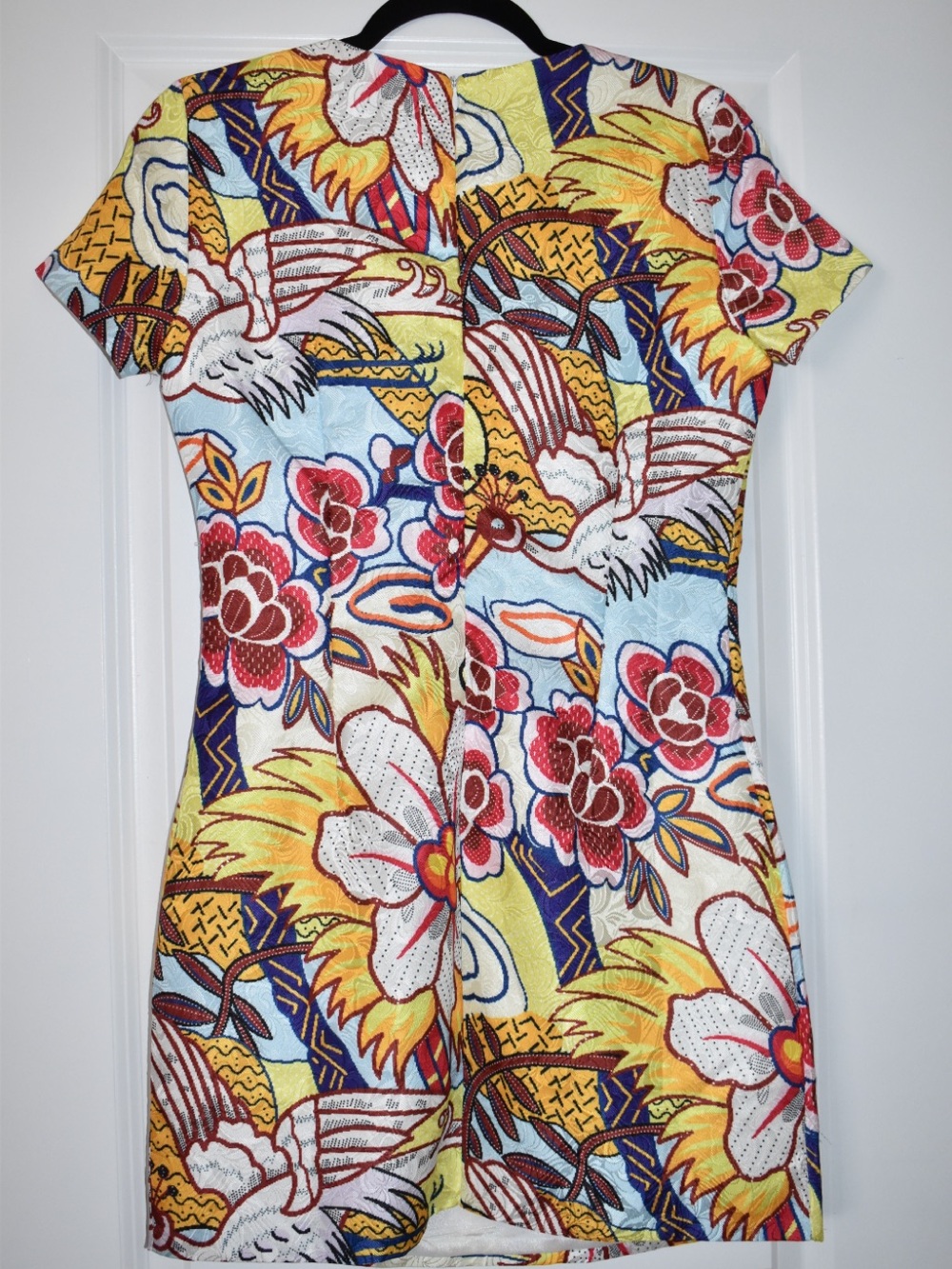 ✨ NWT L’atiste Embellished Floral Jacquard Shift Mini Dress Size Small - Picture 4 of 6